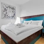 Tres Fenestras - Free Private Garage Parking Apartment Zadar