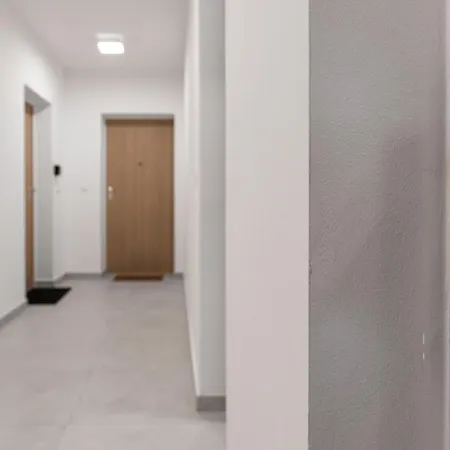 Tres Fenestras - Free Private Garage Parking Appartement *