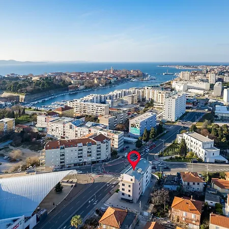 Tres Fenestras - Free Private Garage Parking Appartement