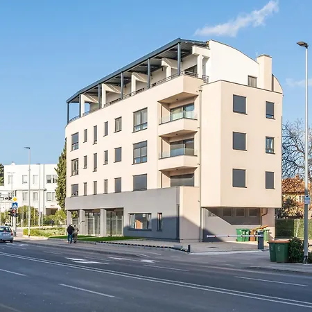 Tres Fenestras - Free Private Garage Parking Zadar