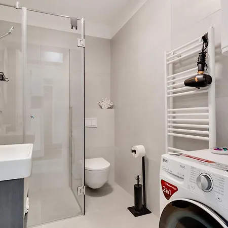 Tres Fenestras - Private Parking *