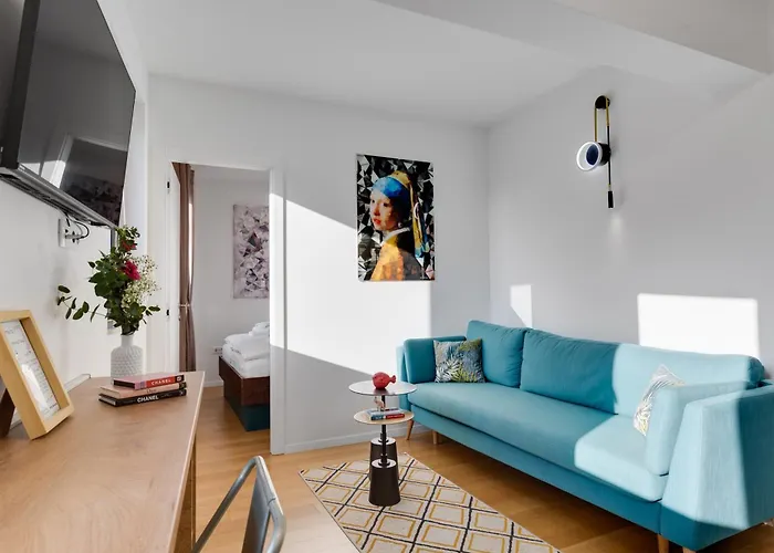 Tres Fenestras - Free Private Garage Parking Appartement *